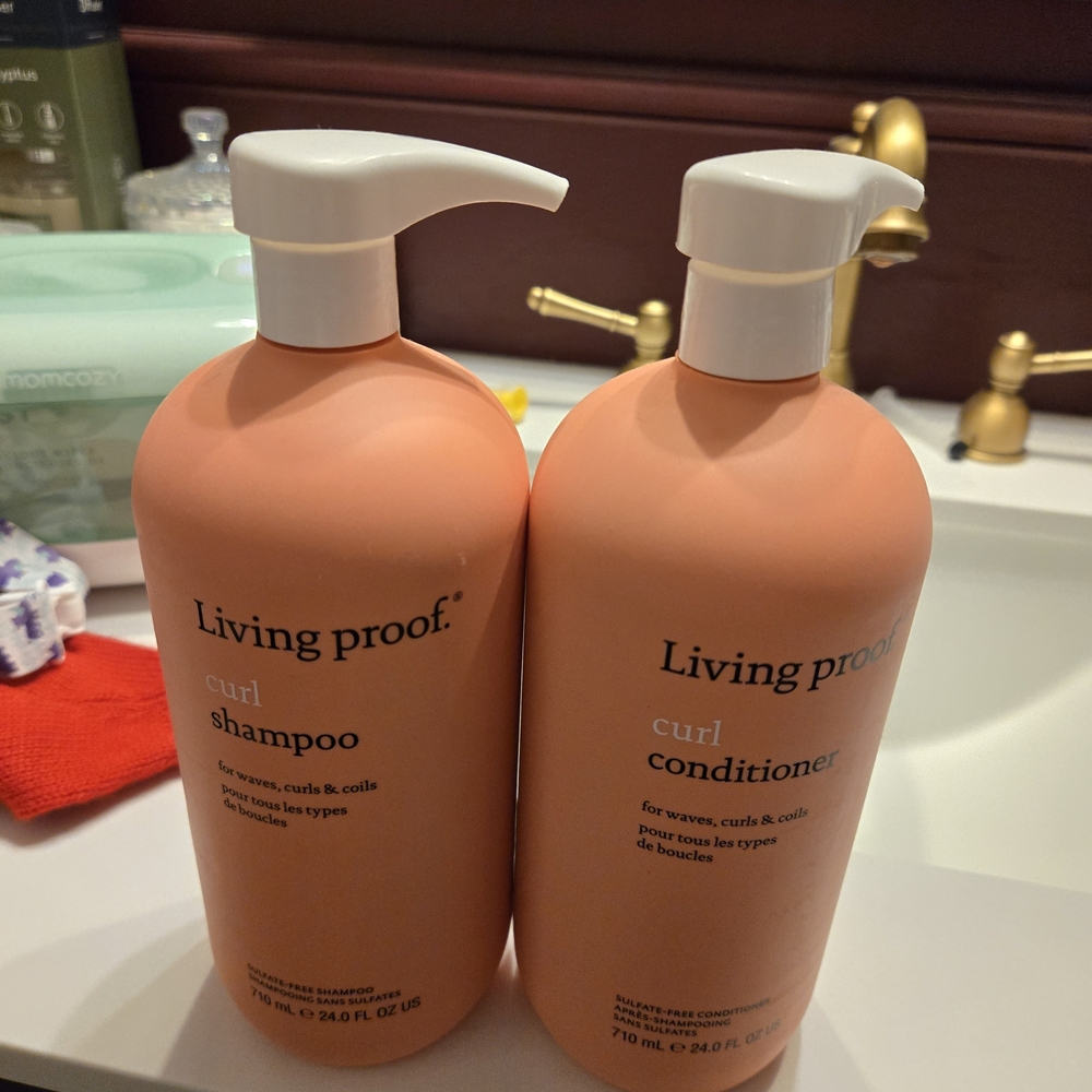 Living Proof Curl Shampoo and Conditioner - Peach
